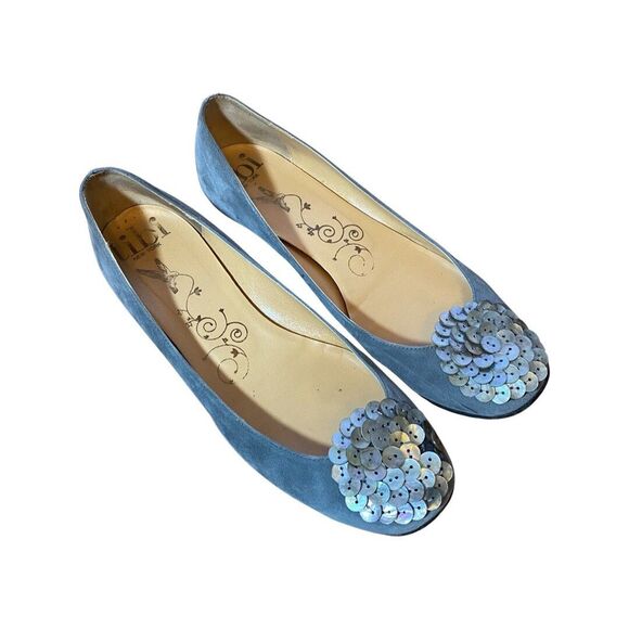 Tibi Women’s Grey Suede Flats Style Daisy Size 11 Button Flower Feature - Picture 2 of 6